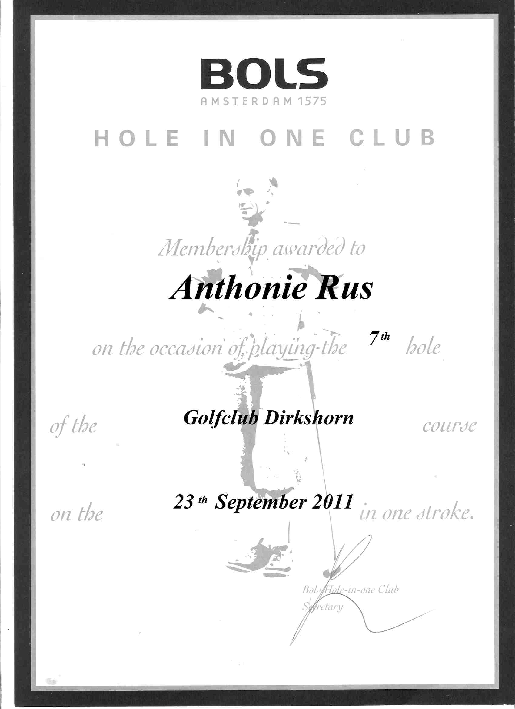 Hole in One voor Ton Rus
