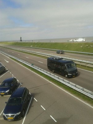 de Golfaholicsbus op de heenweg