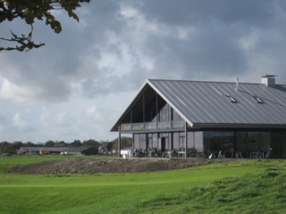 Winderige Golfaholicsmiddag in Spierdijk